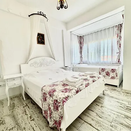 Aisem By Hire Hotell