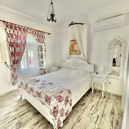 Aisem By Hire 2*