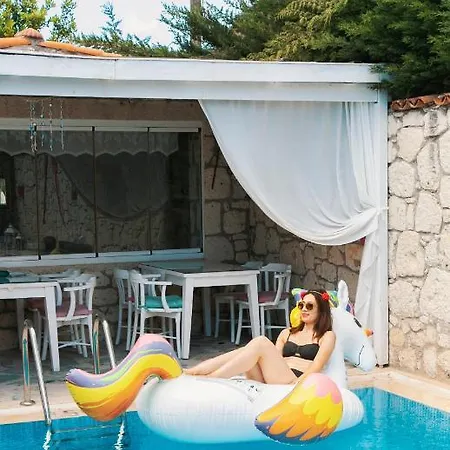 Aisem By Hire 2* Alacati
